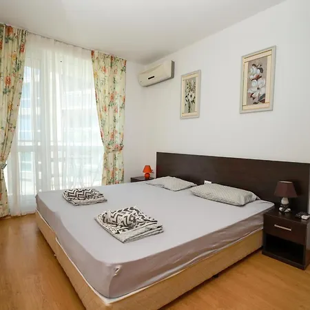 Santa Cruz * Burgas Stad